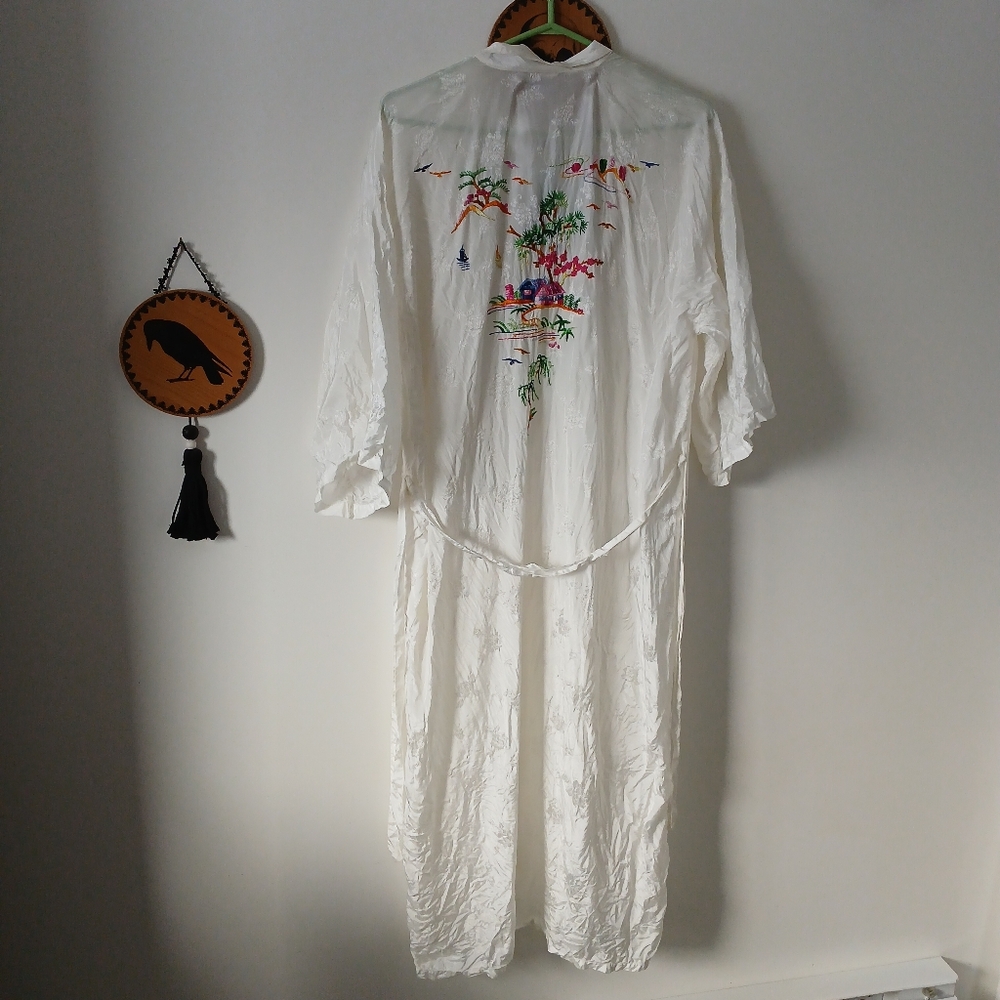 Vintage Rayon Golden Bee Embroidered Robe - Picture 2 of 14